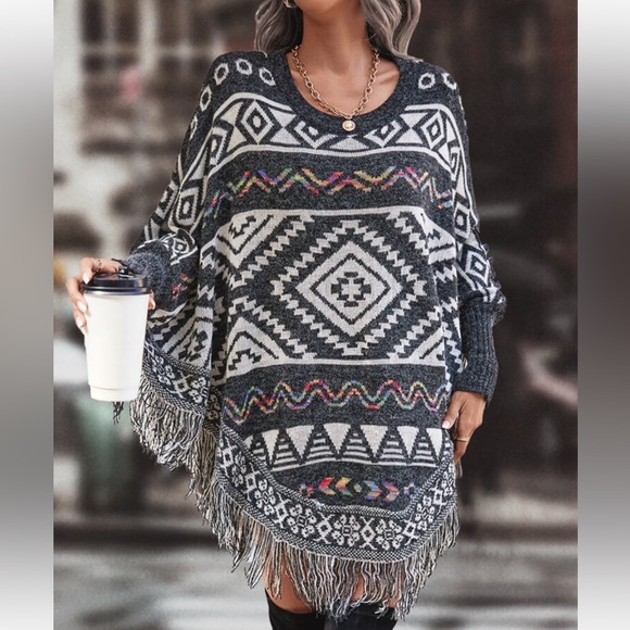 Cozy Aztec Tribal Print Tassel Fringe Hem Poncho Sweater - Picture 5 of 9